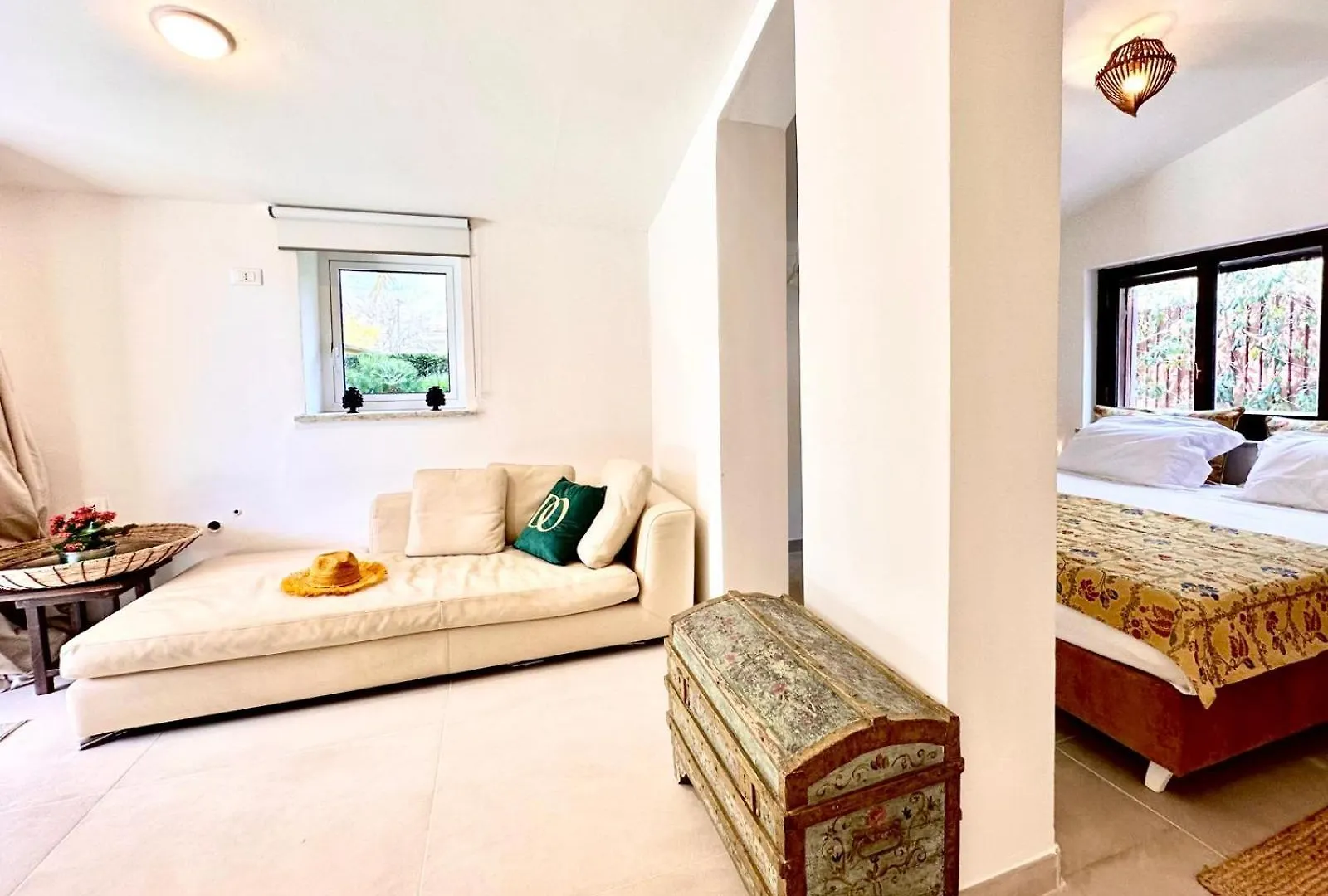 Domus Orestea Luxury Suites Palermo 0*,  Italy