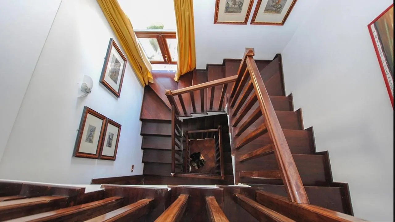 Domus Orestea Luxury Suites Palermo 0*,